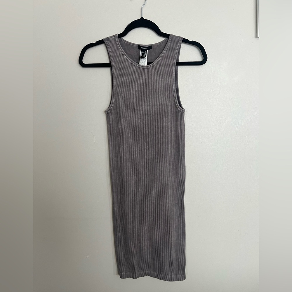 Forever 21 Gray Sleeveless Midi Dress